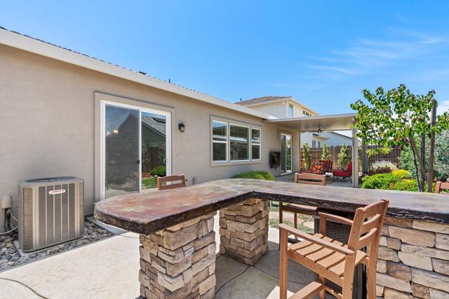 3009 Tulip Way, Lodi, CA 95242