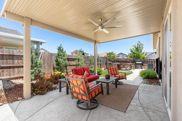3009 Tulip Way, Lodi, CA 95242