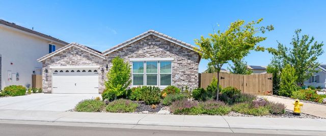 3009 Tulip Way, Lodi, CA 95242