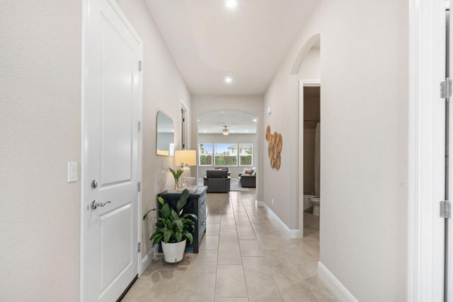 3009 Tulip Way, Lodi, CA 95242