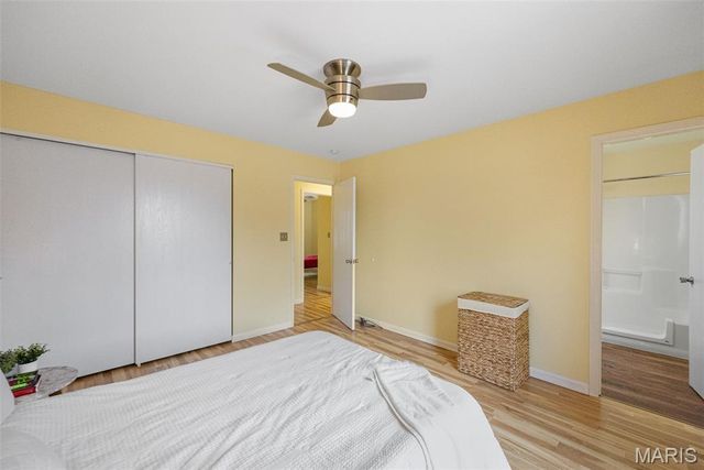 330 Oak Tree Drive, Webster Groves, MO 63119