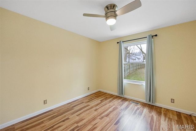 330 Oak Tree Drive, Webster Groves, MO 63119