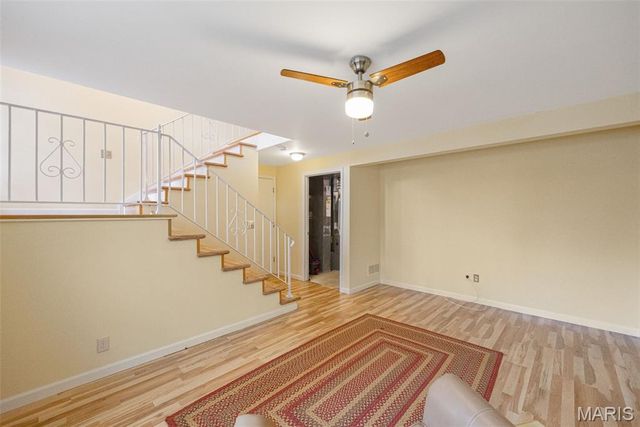 330 Oak Tree Drive, Webster Groves, MO 63119