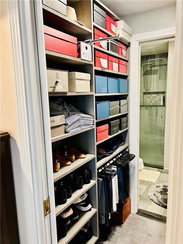 11 College Hill Road 5B, Warwick, RI 02886