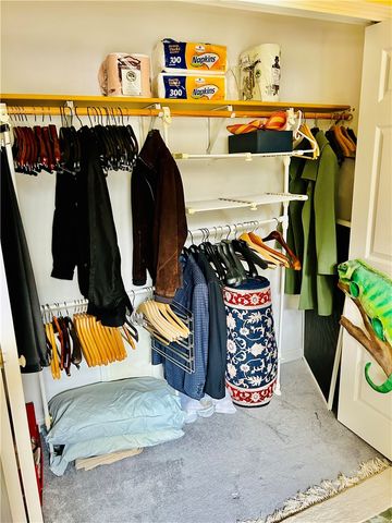 11 College Hill Road 5B, Warwick, RI 02886