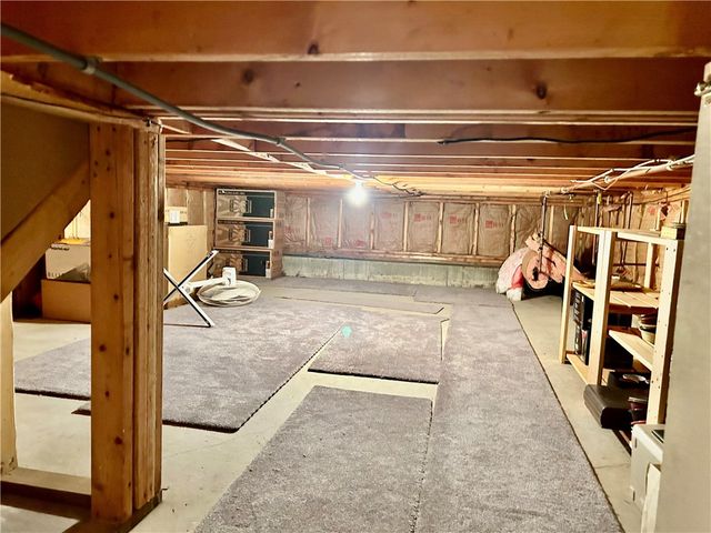 11 College Hill Road 5B, Warwick, RI 02886