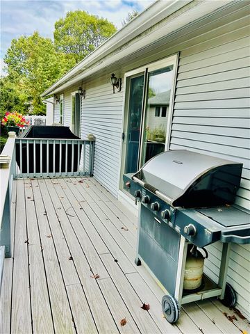 11 College Hill Road 5B, Warwick, RI 02886