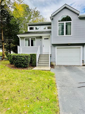 11 College Hill Road 5B, Warwick, RI 02886
