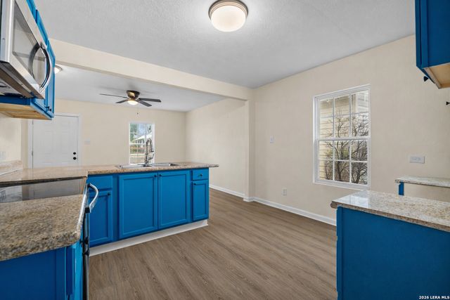 2619 E Houston, San Antonio, TX 78202