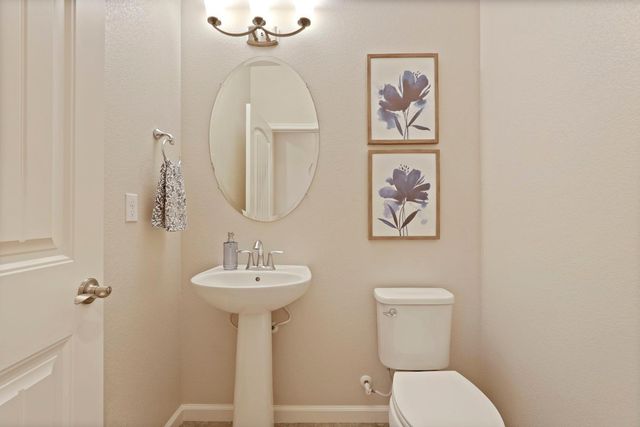 822 Cento Ct, Lodi, CA 95242