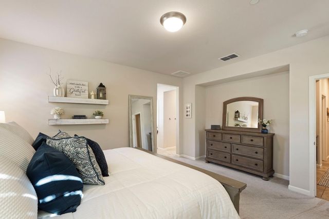 822 Cento Ct, Lodi, CA 95242