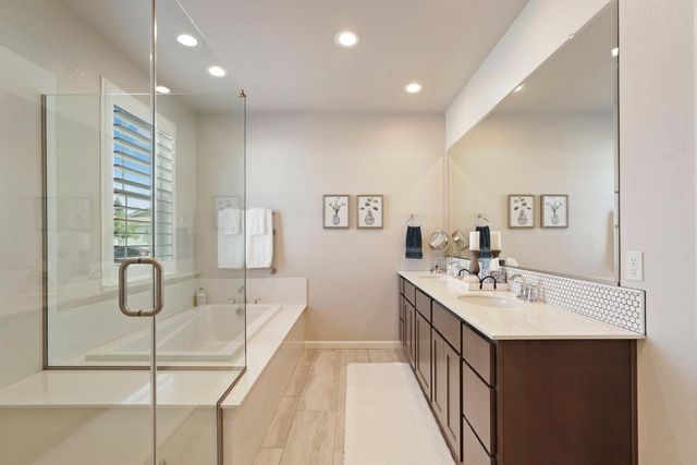 822 Cento Ct, Lodi, CA 95242