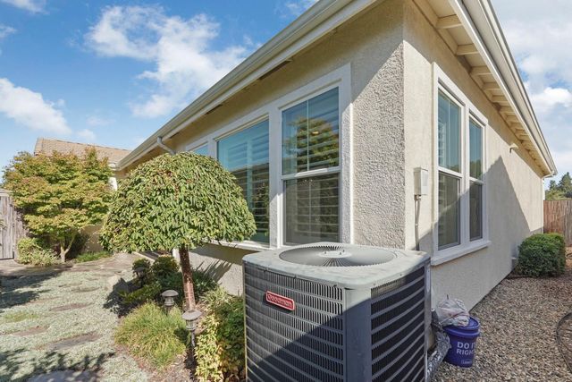 822 Cento Ct, Lodi, CA 95242