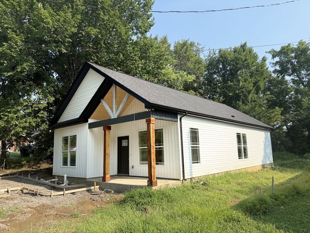 534 20th Ave, W, Springfield, TN 37172