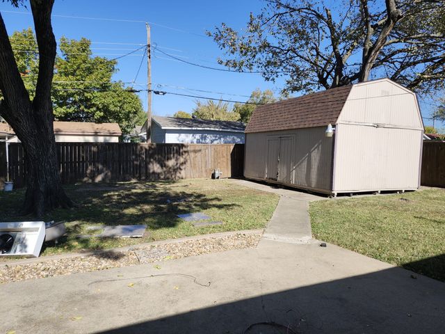 2721 Blue Ridge Drive, Mesquite, TX 75150