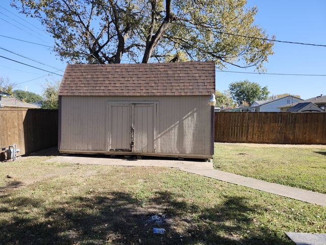 2721 Blue Ridge Drive, Mesquite, TX 75150