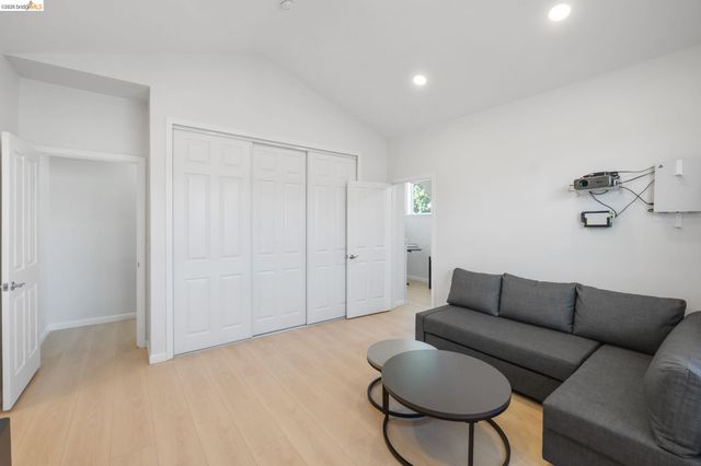 742 Cottage Ct, Mountain View, CA 94043