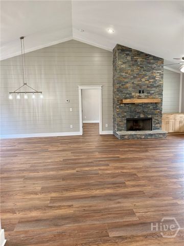 270 Meadow Crest Drive, Cleveland, GA 30528