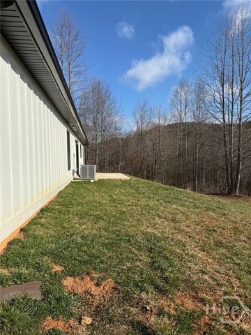 270 Meadow Crest Drive, Cleveland, GA 30528