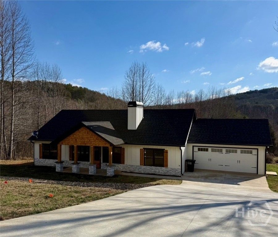 270 Meadow Crest Drive, Cleveland, GA 30528