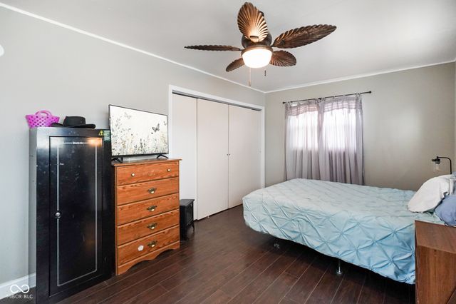 587 N Meridian Street, Greenwood, IN 46143