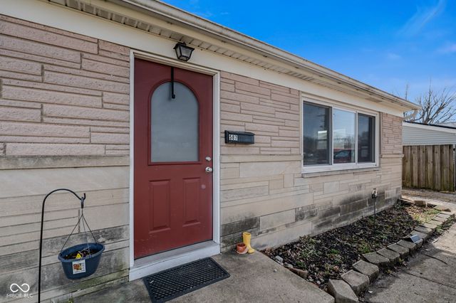 587 N Meridian Street, Greenwood, IN 46143