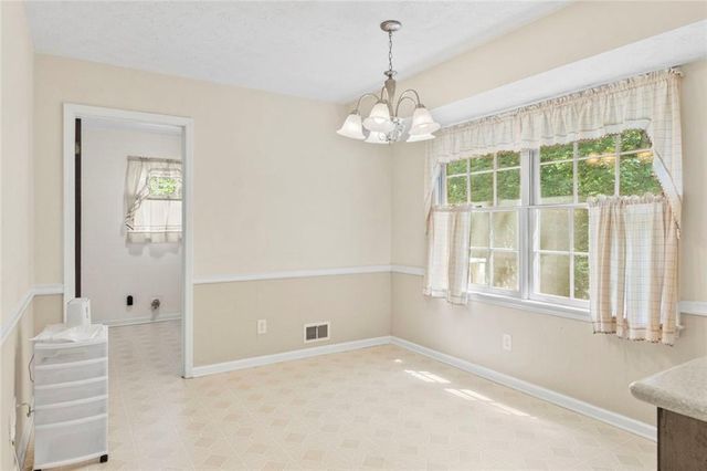 708 Rollingwood Drive, Stone Mountain, GA 30087