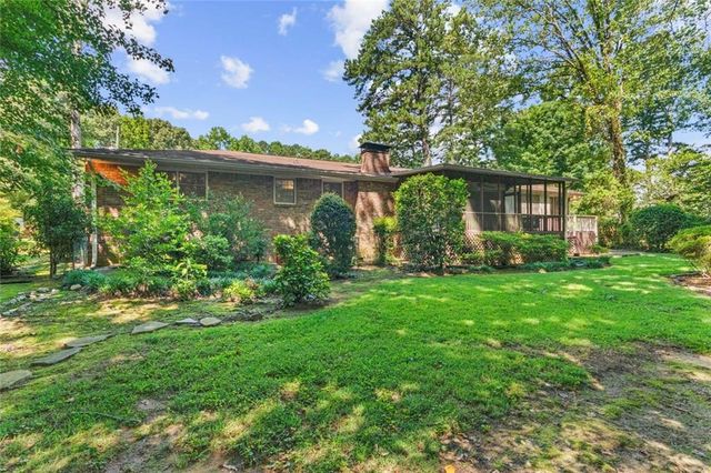 708 Rollingwood Drive, Stone Mountain, GA 30087