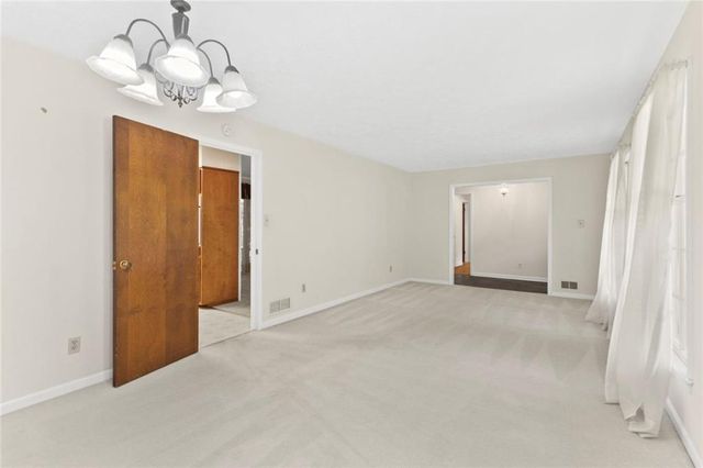 708 Rollingwood Drive, Stone Mountain, GA 30087
