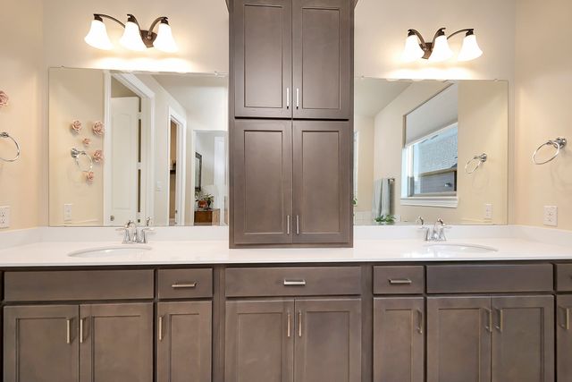 2103 Horizon Drive, Mansfield, TX 76063