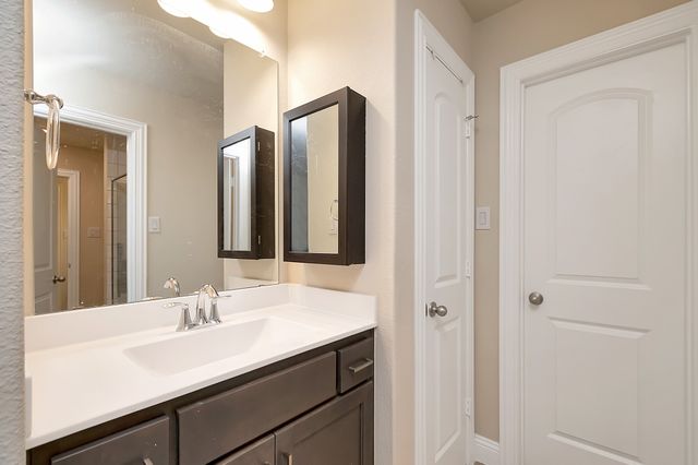 2103 Horizon Drive, Mansfield, TX 76063