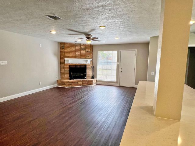415 Sevenhampton Lane, Houston, TX 77015