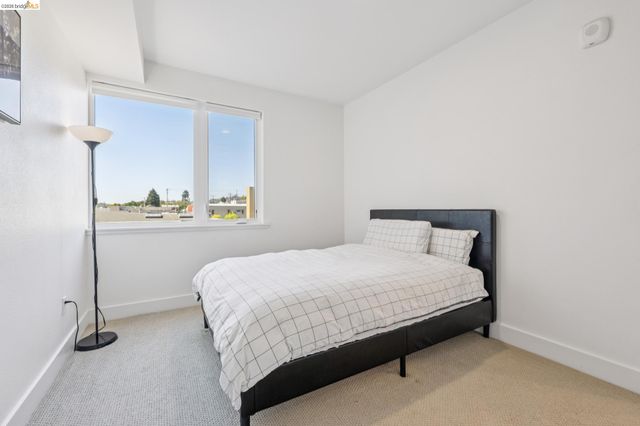 10300 San Pablo Ave 203, El Cerrito, CA 94530