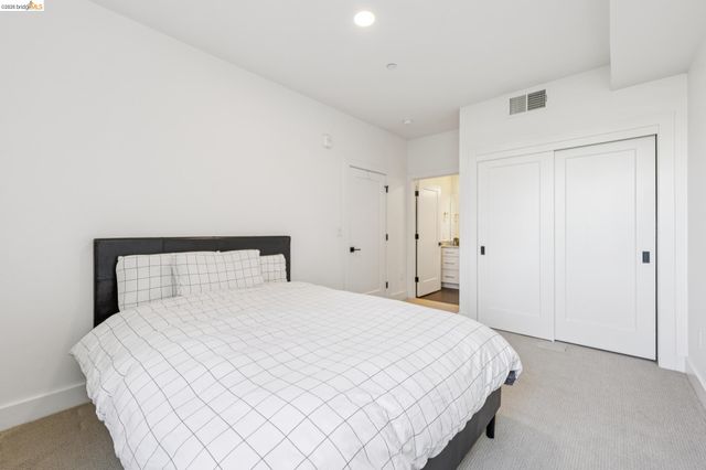 10300 San Pablo Ave 203, El Cerrito, CA 94530