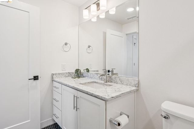 10300 San Pablo Ave 203, El Cerrito, CA 94530
