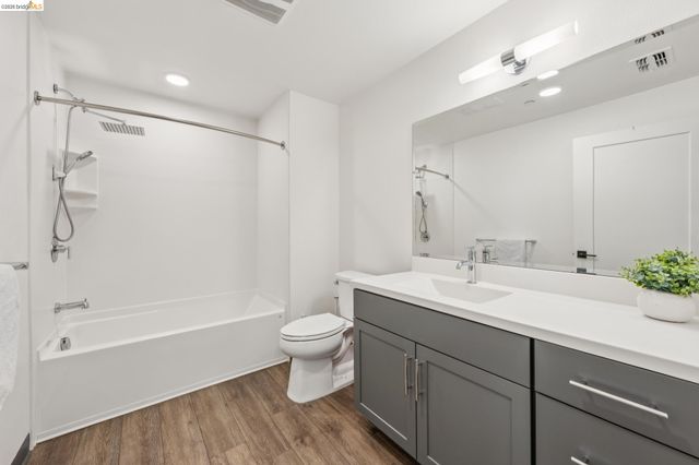 10300 San Pablo Ave 203, El Cerrito, CA 94530