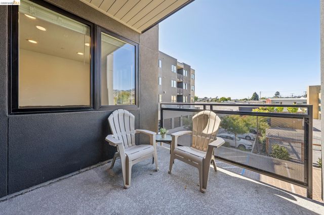 10300 San Pablo Ave 203, El Cerrito, CA 94530