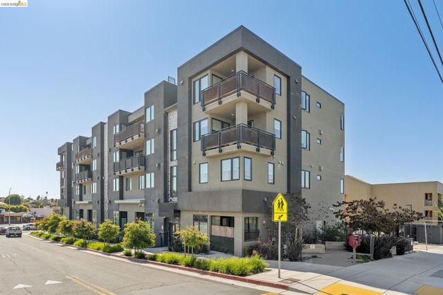 10300 San Pablo Ave 203, El Cerrito, CA 94530