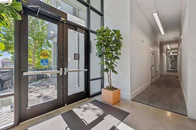 10300 San Pablo Ave 203, El Cerrito, CA 94530