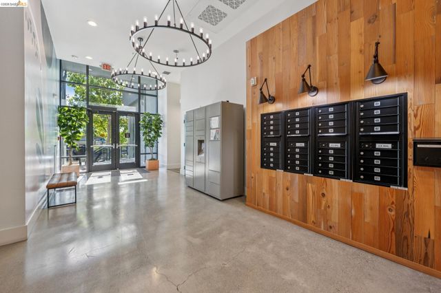 10300 San Pablo Ave 203, El Cerrito, CA 94530