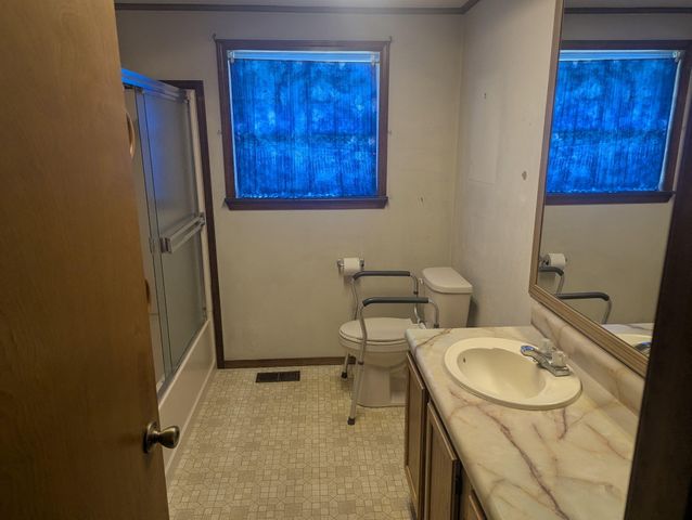 8980 W State Highway 76, Cape Fair, MO 65624