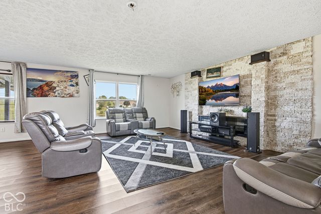 1881 Wynnewood Lane, Avon, IN 46123