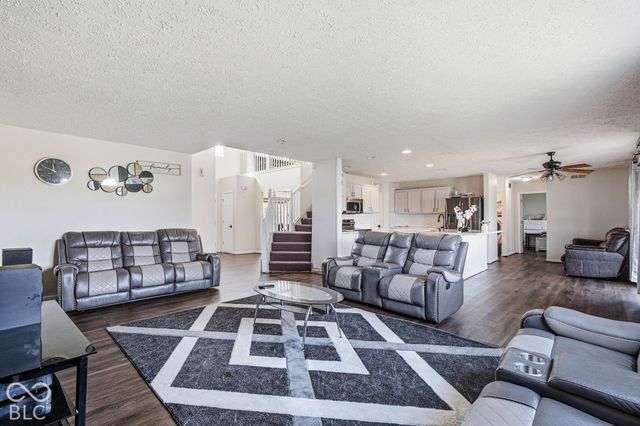 1881 Wynnewood Lane, Avon, IN 46123