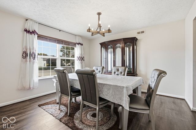 1881 Wynnewood Lane, Avon, IN 46123
