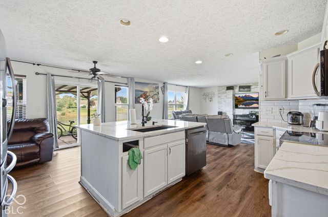 1881 Wynnewood Lane, Avon, IN 46123