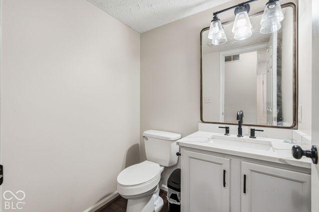 1881 Wynnewood Lane, Avon, IN 46123