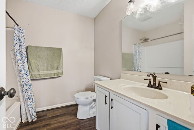 1881 Wynnewood Lane, Avon, IN 46123