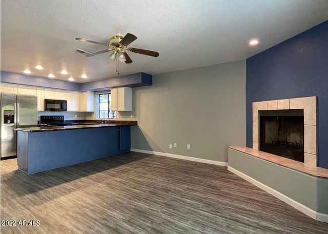 1124 E ROSE Lane 14, Phoenix, AZ 85014