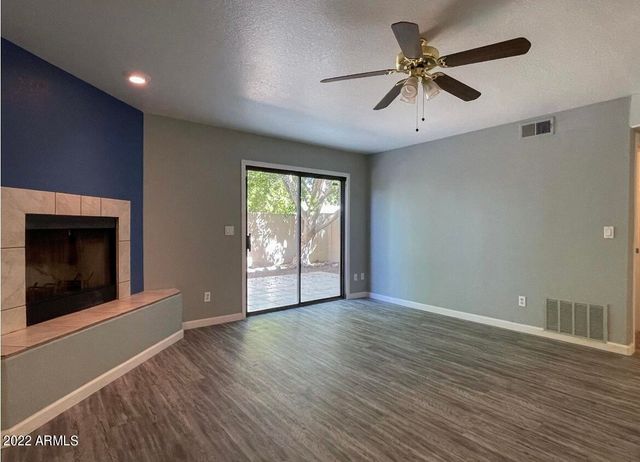1124 E ROSE Lane 14, Phoenix, AZ 85014