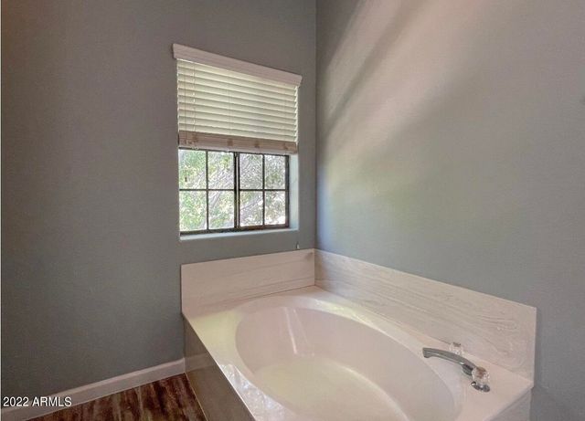 1124 E ROSE Lane 14, Phoenix, AZ 85014